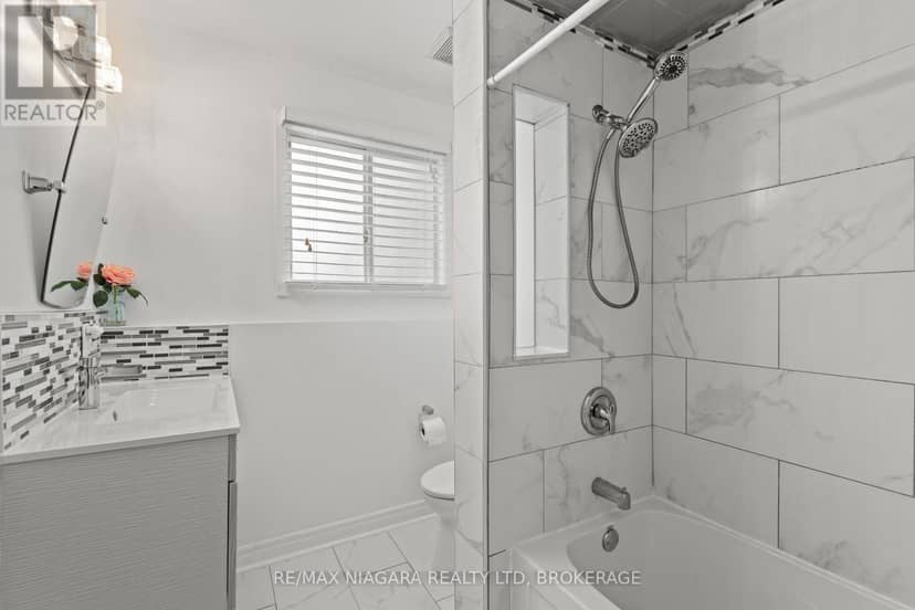 90 Mary Street — photo 25 of 40