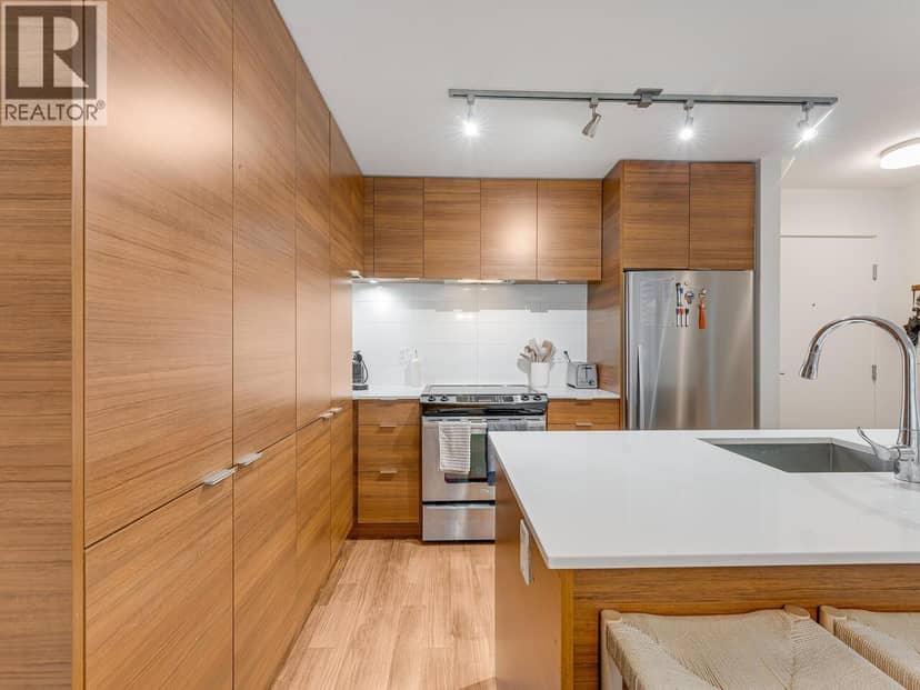 313 1677 LLOYD AVENUE, North Vancouver, photo 5