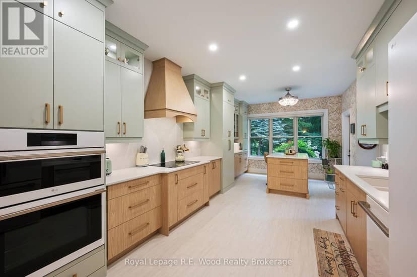 2 Whispering Pine Lane — photo 13 of 40