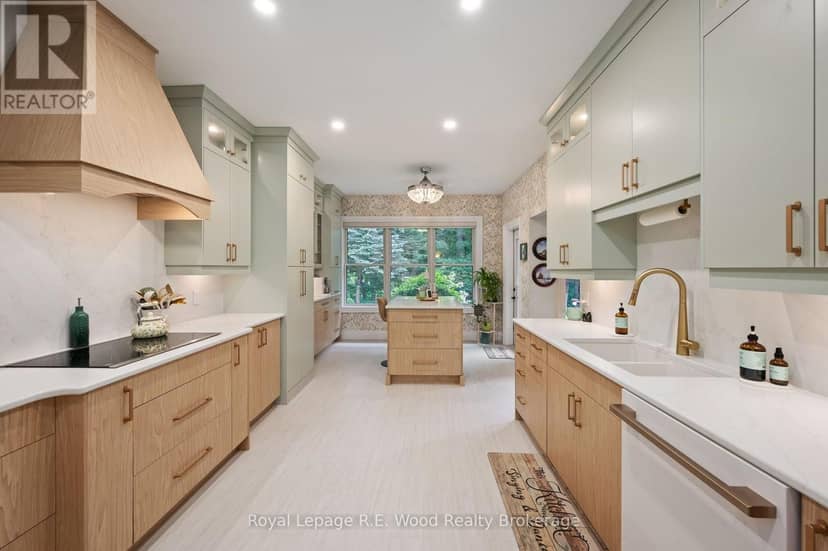 2 Whispering Pine Lane — photo 14 of 40