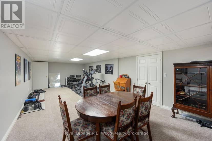 2 Whispering Pine Lane — photo 33 of 40
