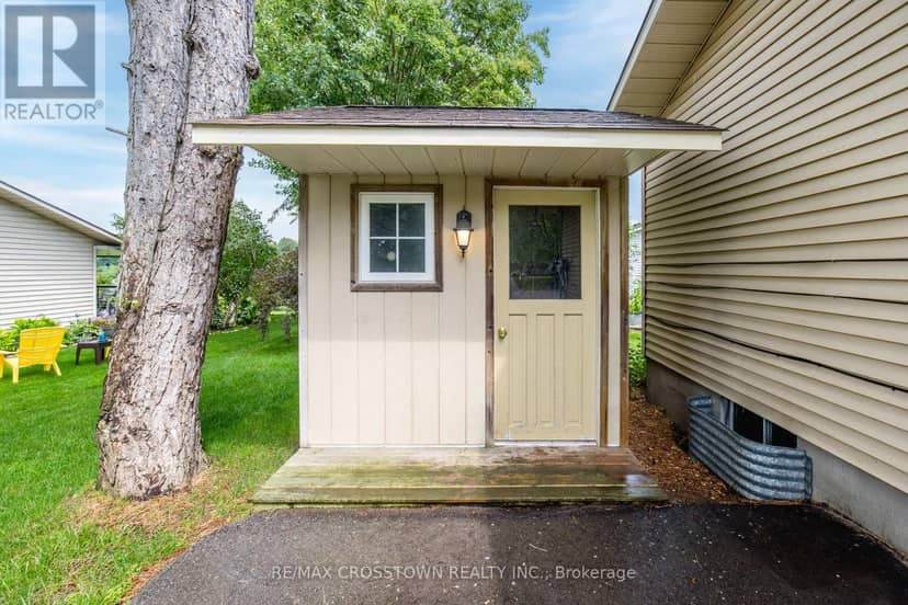 92 Tecumseth Pines Drive — photo 33 of 40
