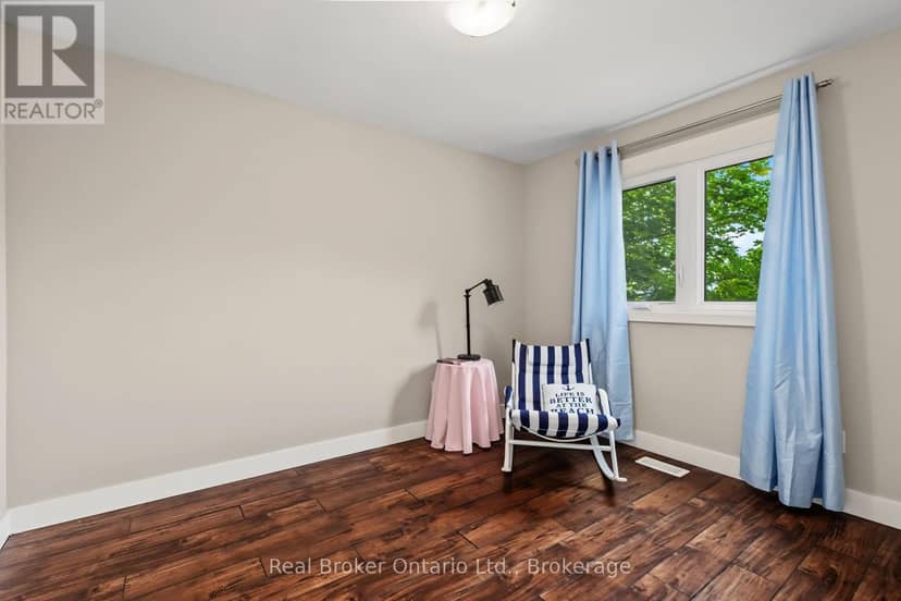 115 Carlisle Street — photo 16 of 40