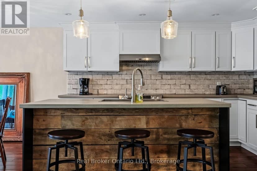 115 Carlisle Street — photo 7 of 40