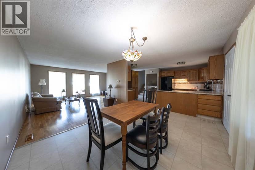 3007 52 Avenue, Lloydminster, photo 6