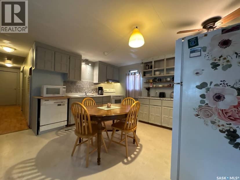 76 Spruce Street — photo 3 of 40