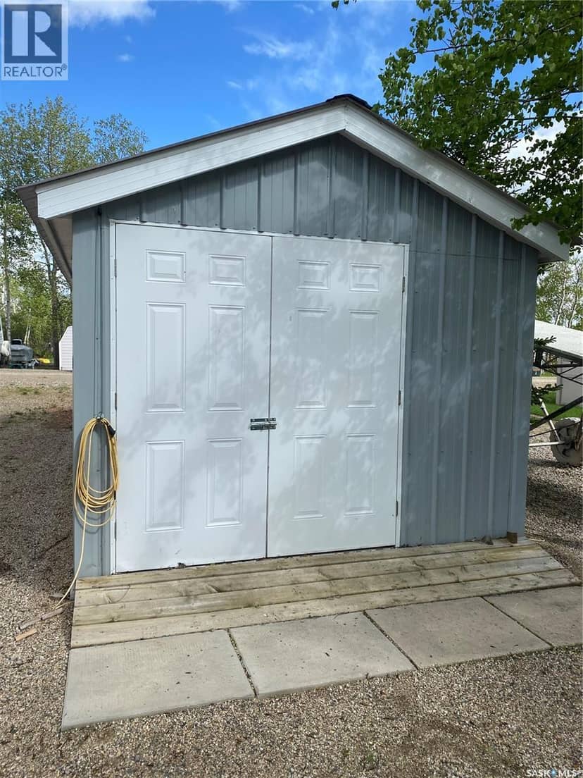 210 Travis AVENUE — photo 13 of 30