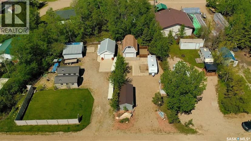 210 Travis AVENUE, Fishing Lake, photo 3