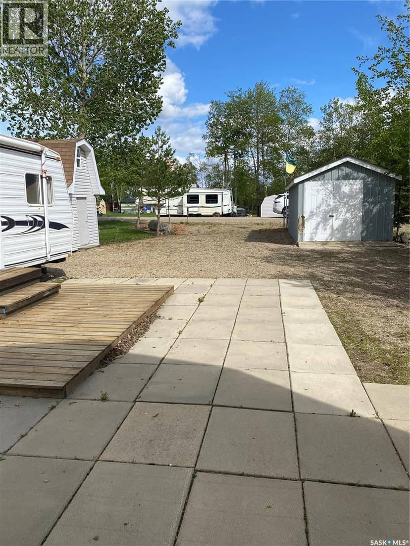 210 Travis AVENUE, Fishing Lake, photo 5