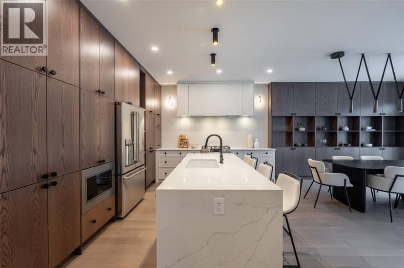 110 Newcastle Drive — photo 9 of 40