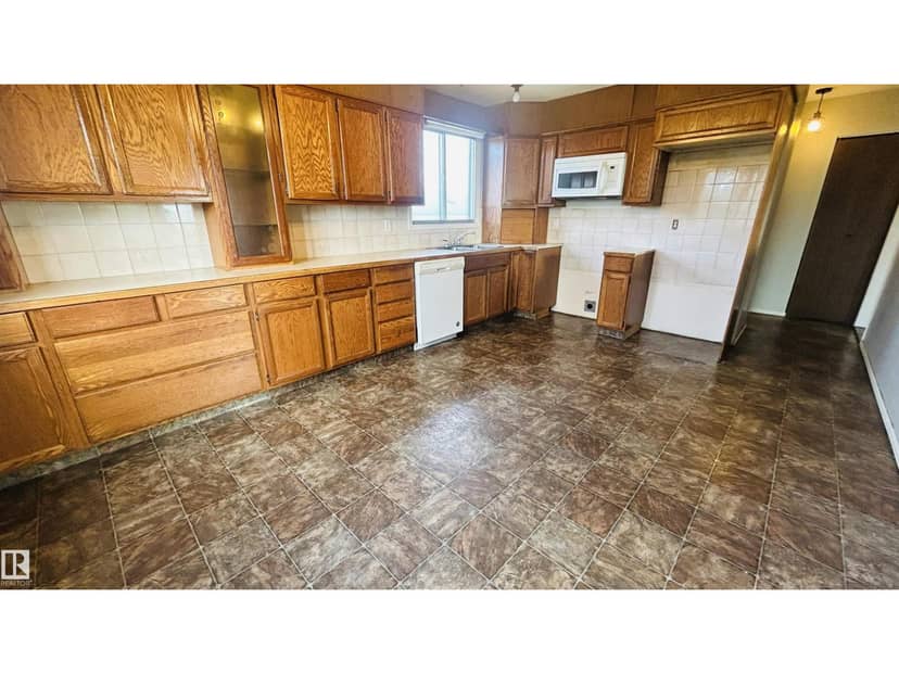 5102 57 ST, Cold Lake, photo 4