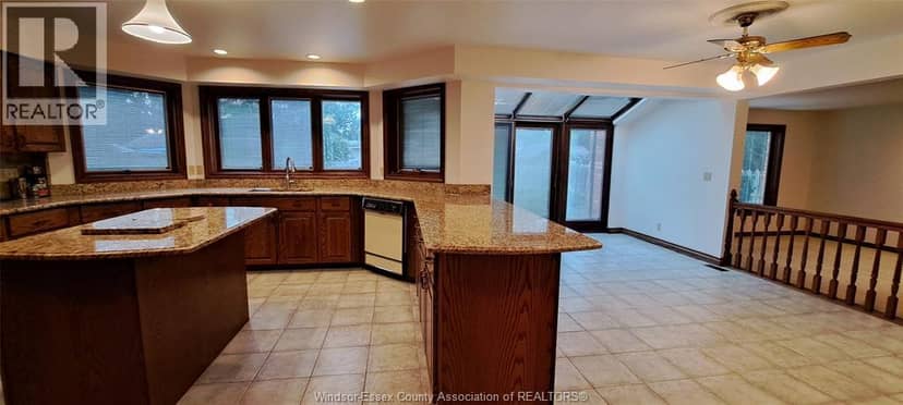 3431 Ancaster Court — photo 10 of 38