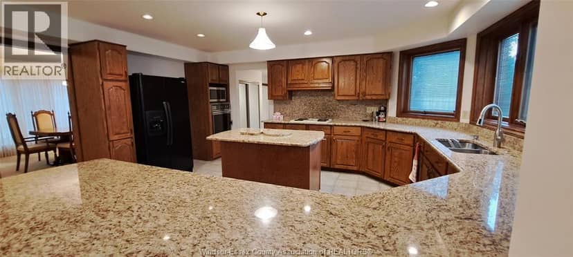 3431 Ancaster Court — photo 12 of 38