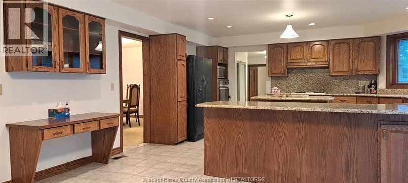 3431 Ancaster Court — photo 13 of 38