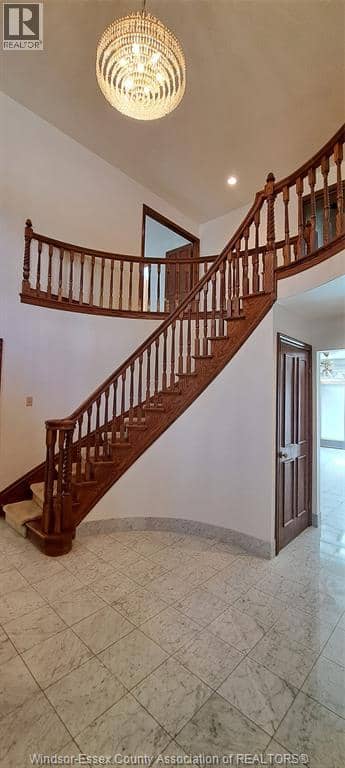 3431 Ancaster Court — photo 4 of 38