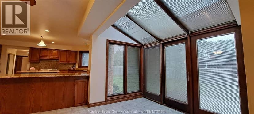 3431 Ancaster Court — photo 8 of 38