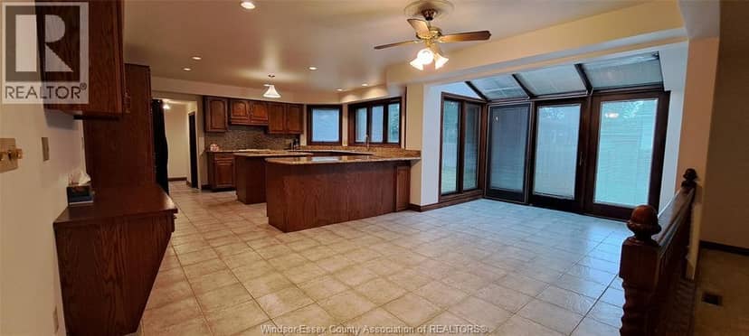 3431 Ancaster Court — photo 9 of 38