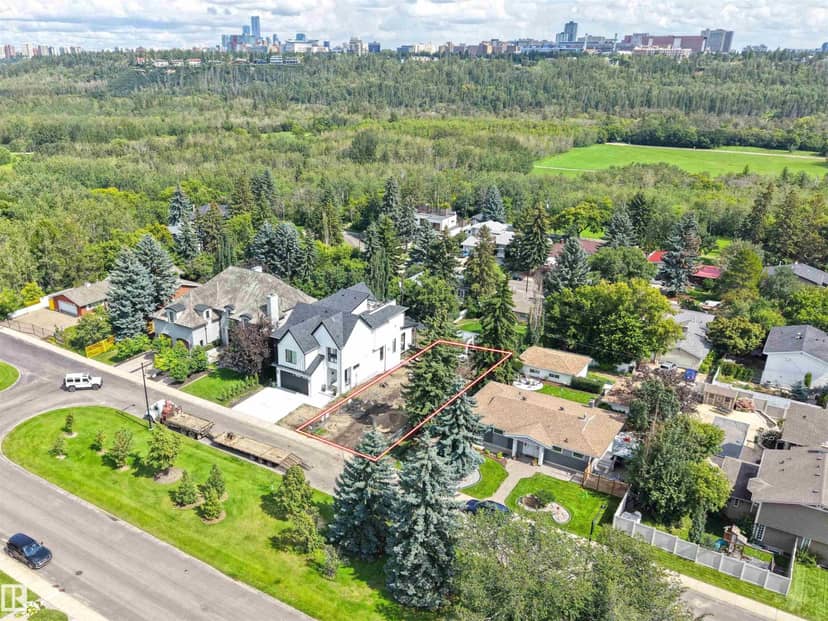 8203 134 ST NW, Edmonton