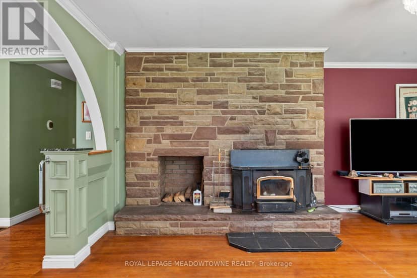 16703 Mississauga Road E — photo 14 of 39