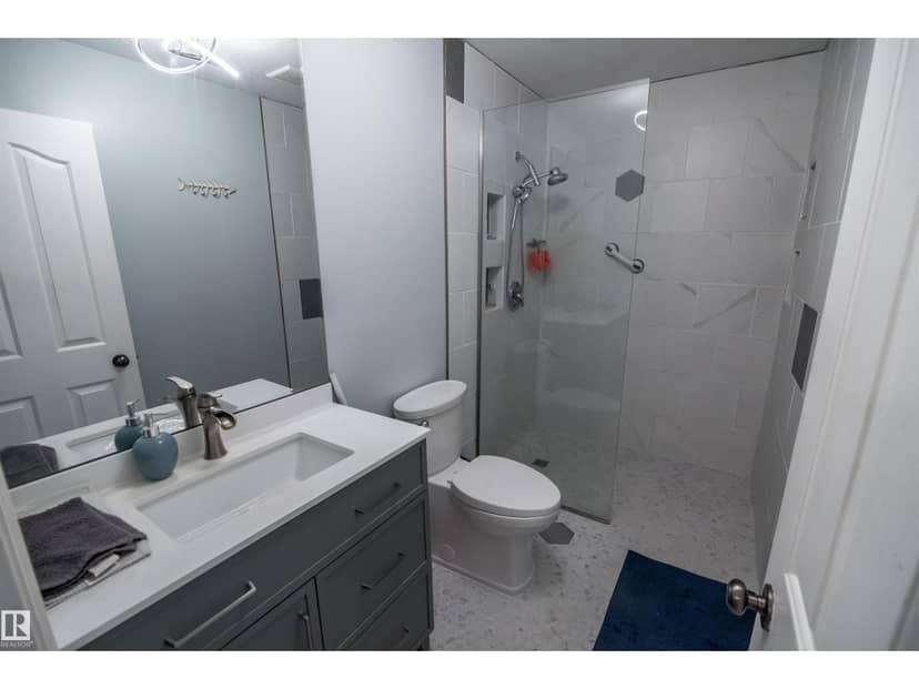 4824 50A ST — photo 24 of 40