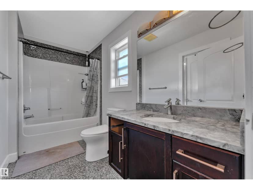 10915 175 AV NW — photo 27 of 40