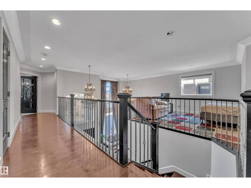10915 175 AV NW — photo 20 of 40