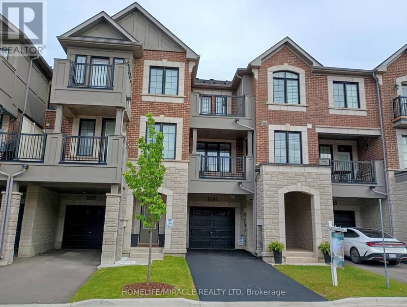 1587 Moira Crescent, Milton