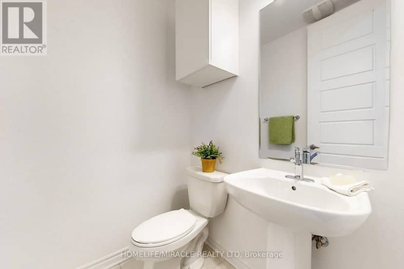 1587 Moira Crescent — photo 16 of 31