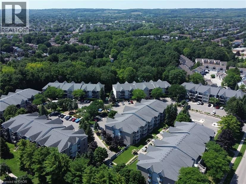2040 CLEAVER Avenue Unit# 218, Burlington