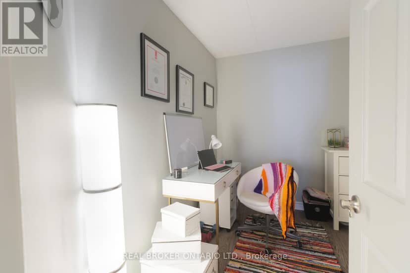 218 - 2040 Cleaver Avenue — photo 14 of 30