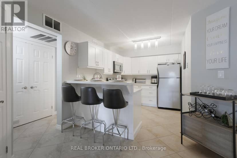 218 - 2040 Cleaver Avenue — photo 5 of 30