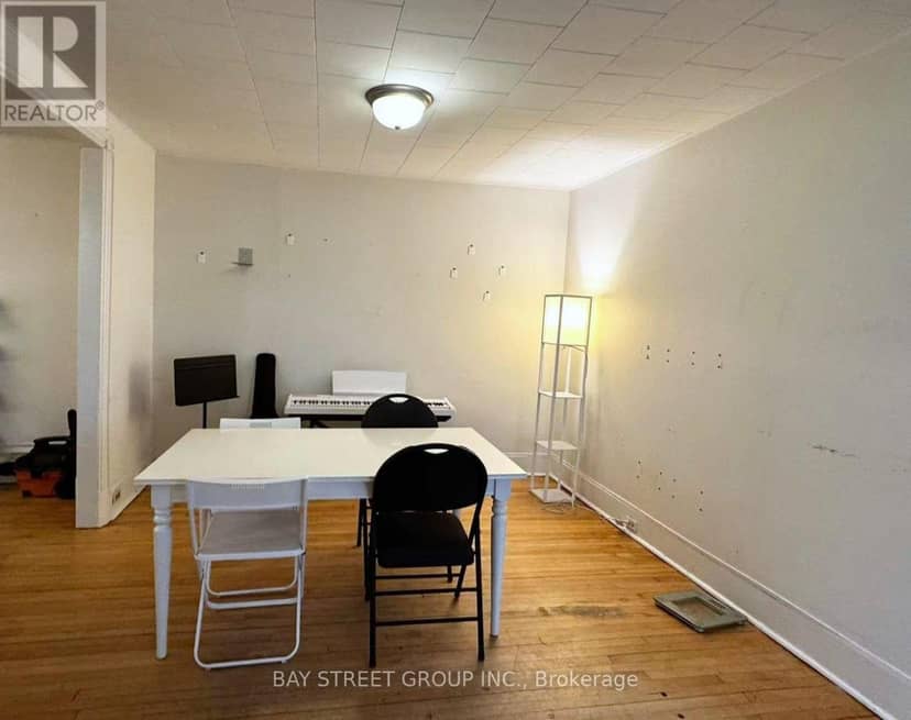 280 St Andrew Street — photo 8 of 13
