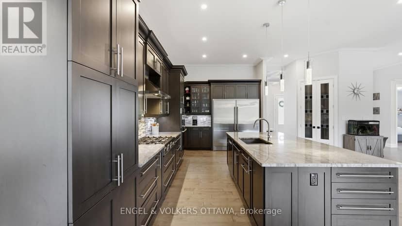 1914 Cedarlakes Way — photo 9 of 40