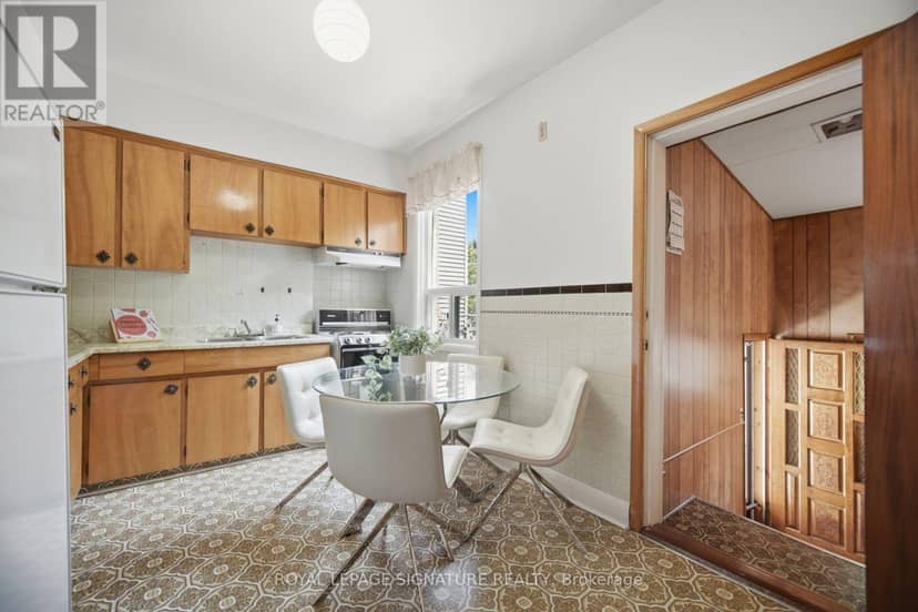 43 Marchmount Road — photo 18 of 40