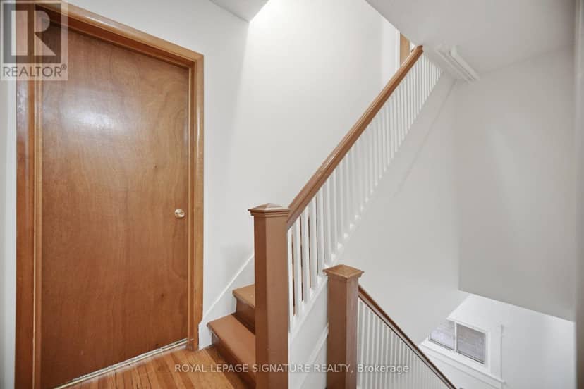 43 Marchmount Road — photo 32 of 40
