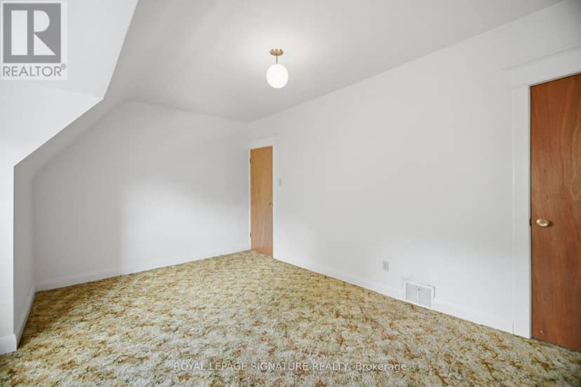 43 Marchmount Road — photo 36 of 40