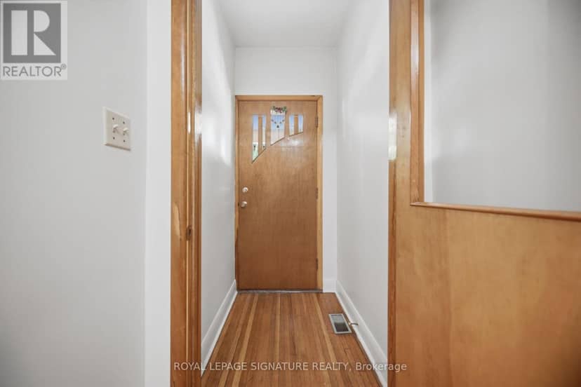 43 Marchmount Road — photo 6 of 40