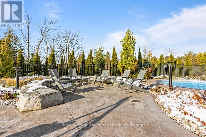 104 - 10 Beausoleil Lane — photo 38 of 40