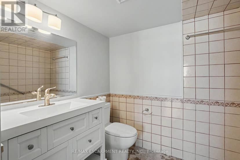 603 - 432 Main Street E — photo 13 of 20
