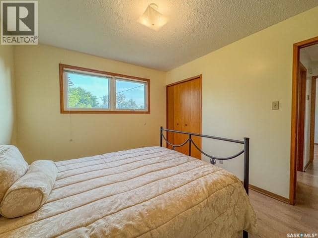 385 Aspen DRIVE — photo 9 of 21