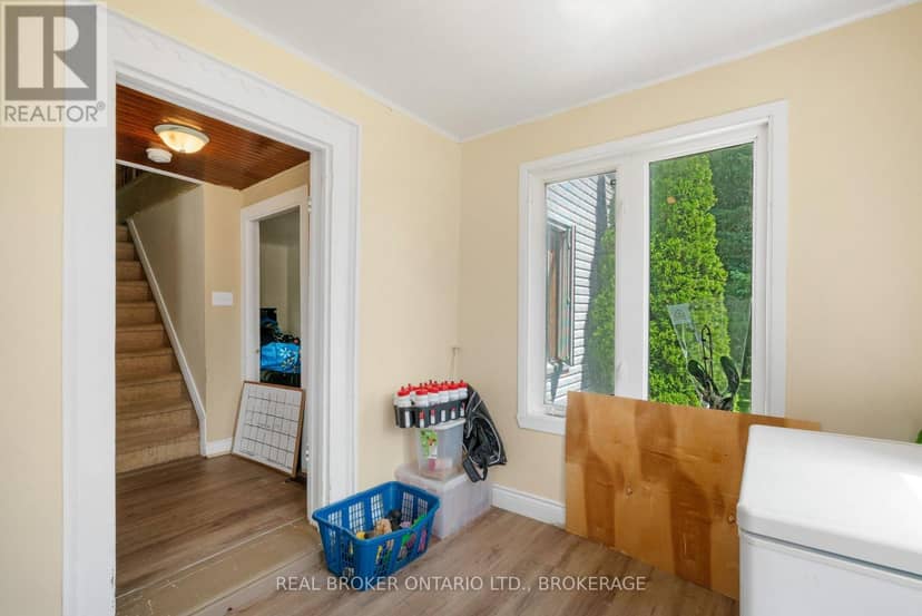 15631 Manning Road — photo 14 of 29