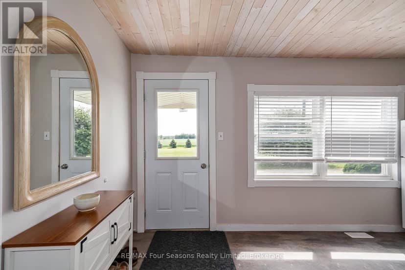 5803 26 Highway, Clearview, photo 8