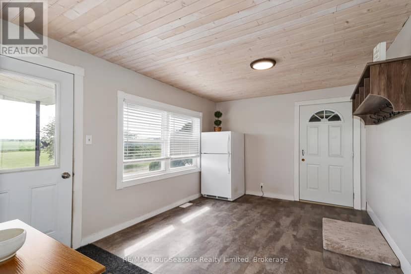 5803 26 Highway — photo 9 of 40