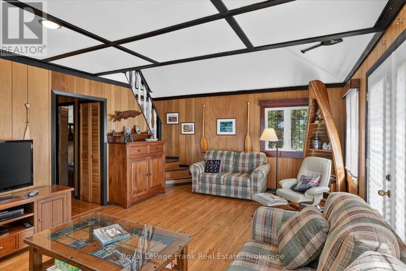 1550 Island 85 Stoney Lake — photo 20 of 40