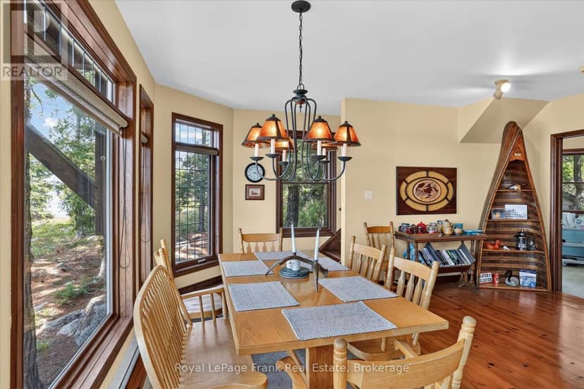 1550 Island 85 Stoney Lake — photo 15 of 40