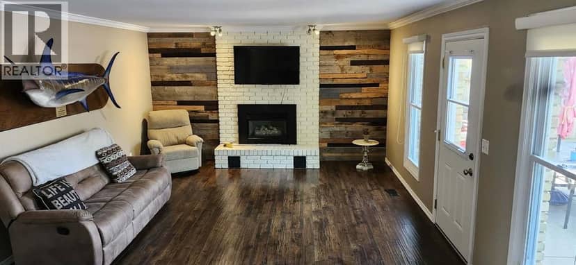 309 Edgewood STREET — photo 12 of 28