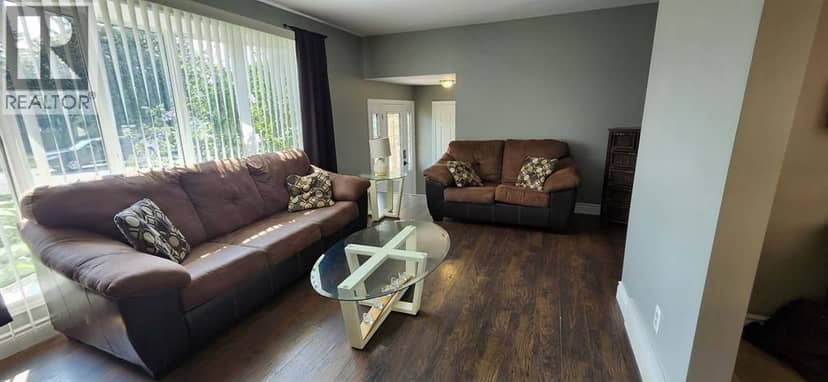 309 Edgewood STREET — photo 6 of 28