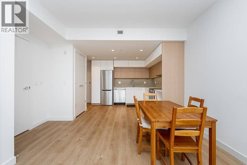 512 9888 UNIVERSITY CRESCENT, Burnaby, photo 7