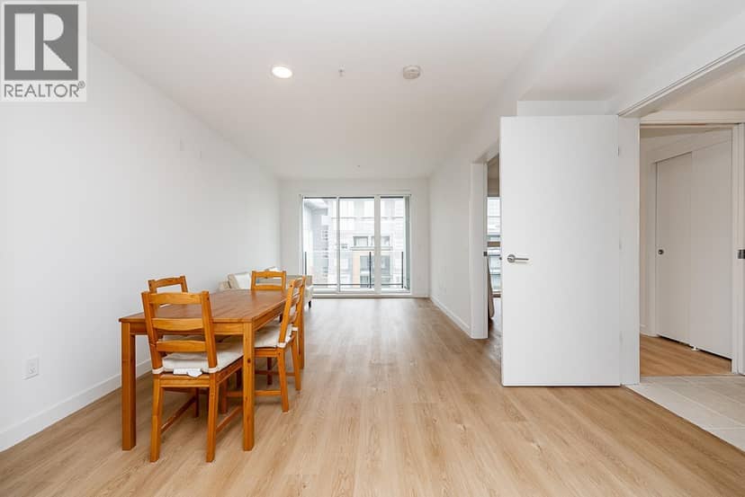 512 9888 UNIVERSITY CRESCENT, Burnaby, photo 8