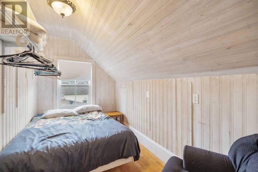206 Sydney Street — photo 15 of 20